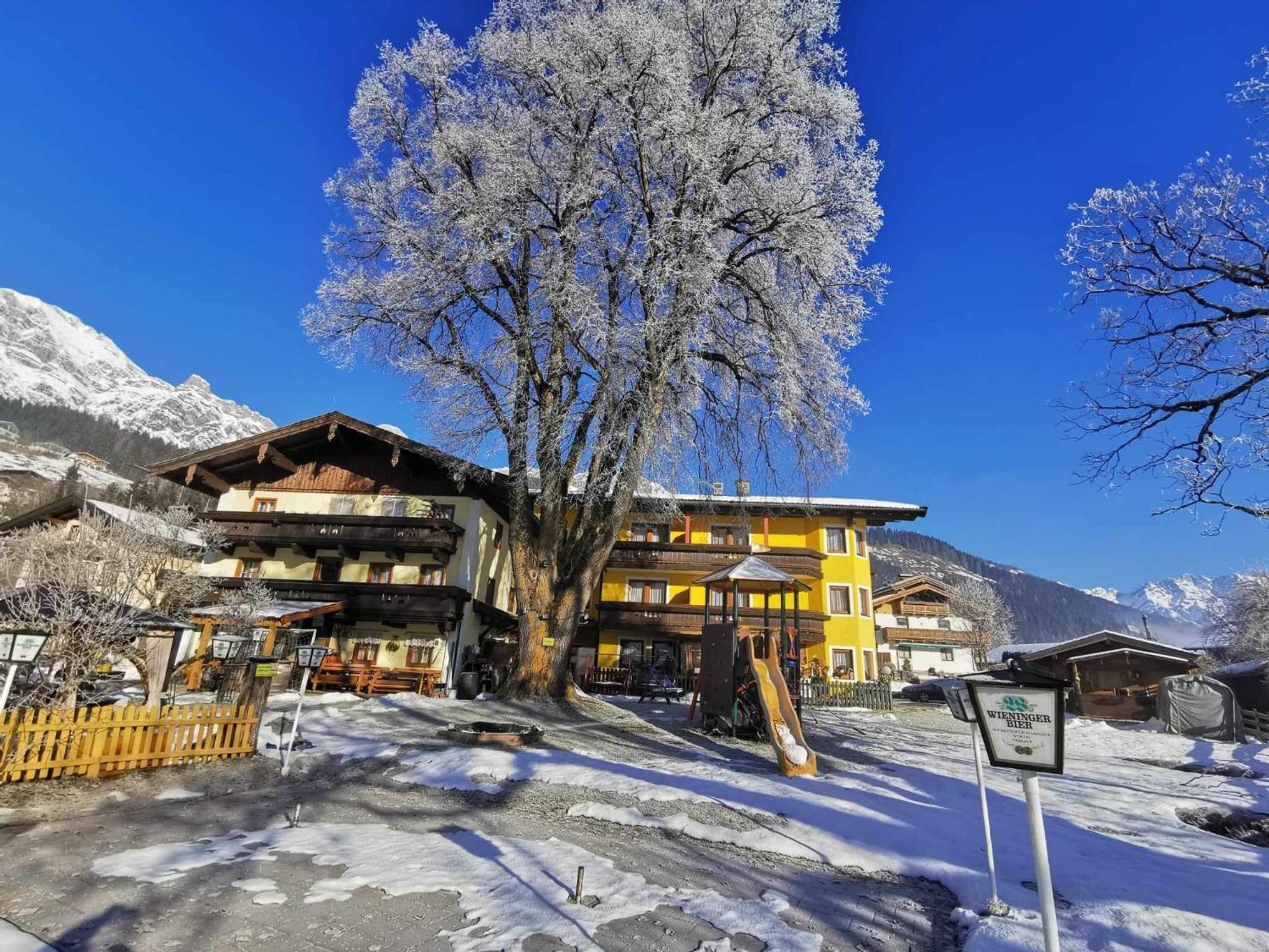 Ferienhotel Lindenhof Leogang Bagian luar foto