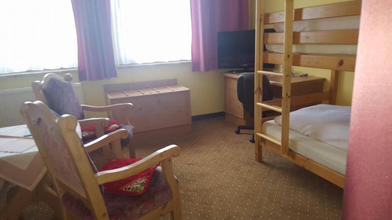 Ferienhotel Lindenhof Leogang Bagian luar foto