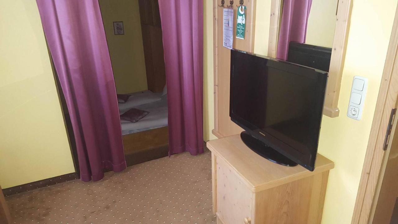 Ferienhotel Lindenhof Leogang Bagian luar foto
